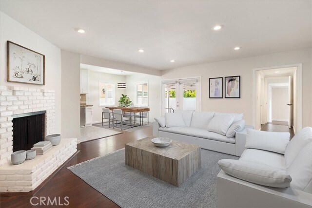 5857 Willis Ave