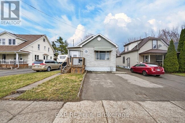 Photo - 150 Crowland Ave