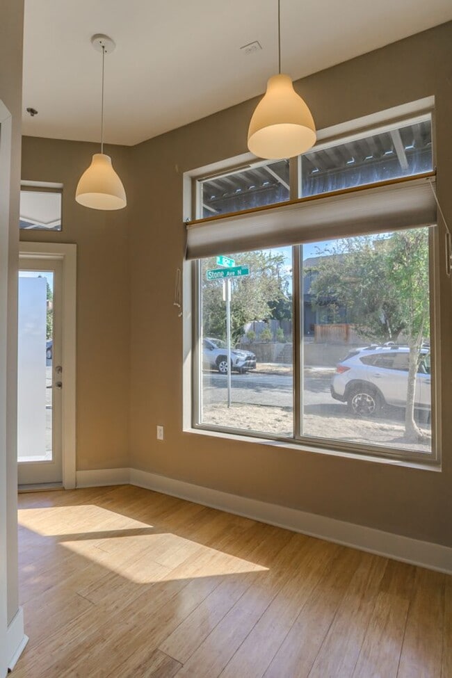 Photo - 3Bd/2.5Ba Seattle Townhouse