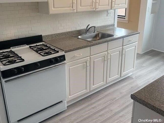 Photo - 24 Vanderbilt Ave Unit 2C