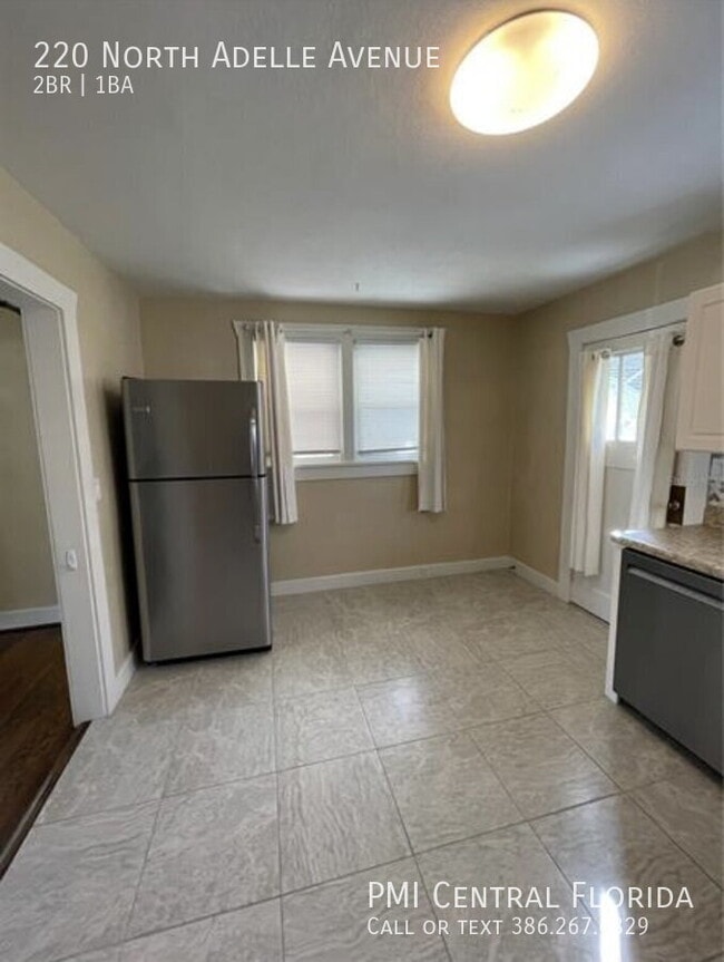 Photo - 220 N Adelle Ave