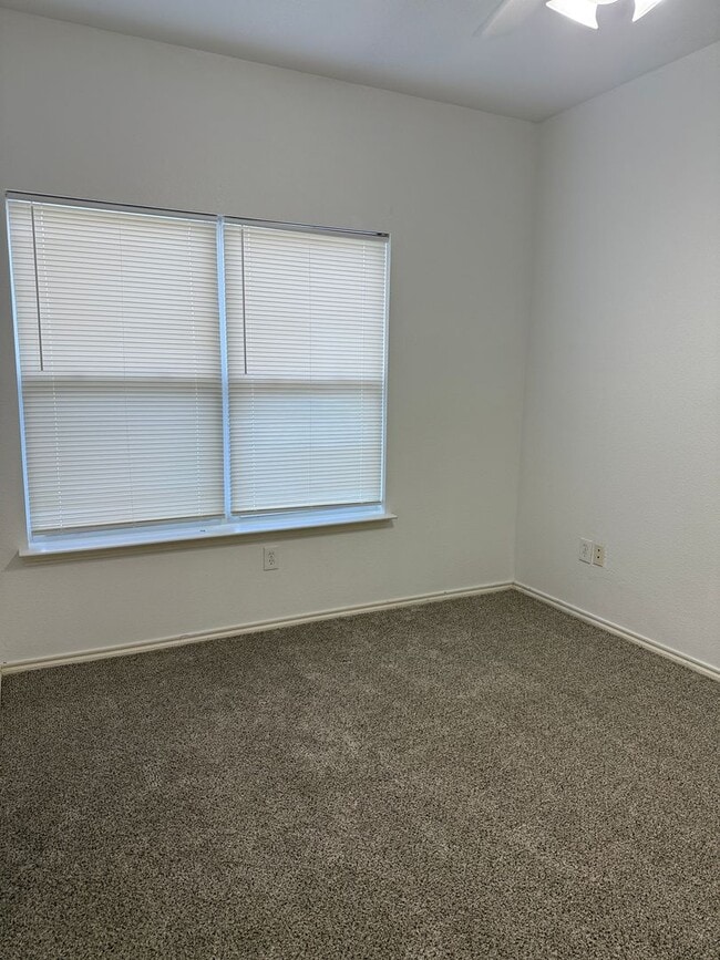 Photo - 2802 Pasadena Ln