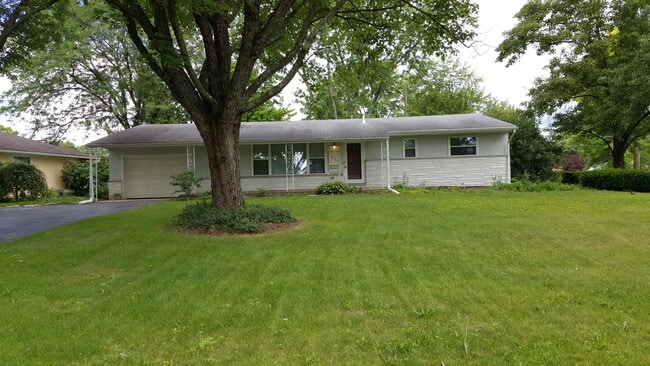 Building Photo - 4167 Marland Dr