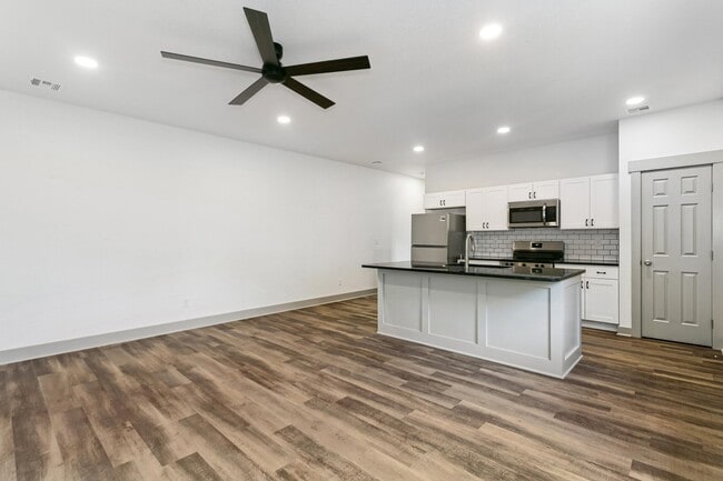 1308 S Elizabeth St Unidad 200