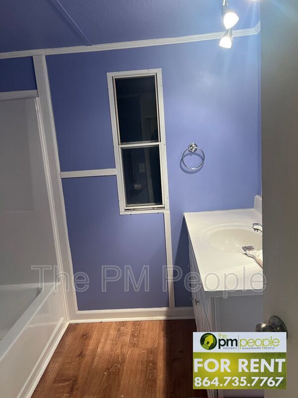 Photo - 745 State Rd S-39-204