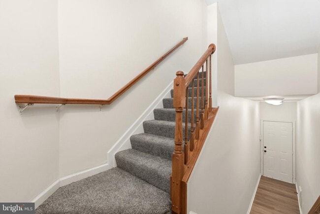 Photo - 941 Pine Forest Ln