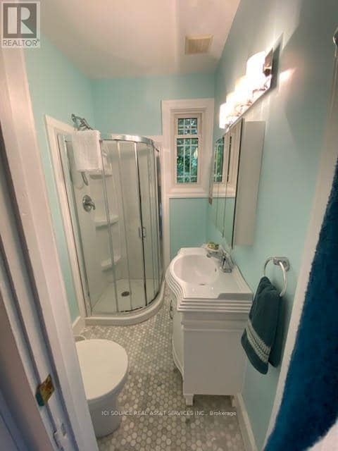 Photo - 206 Kent St Unité 2nd Floor