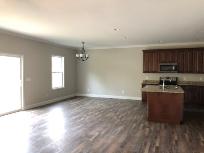 Photo - 177 Ridge Pointe Dr