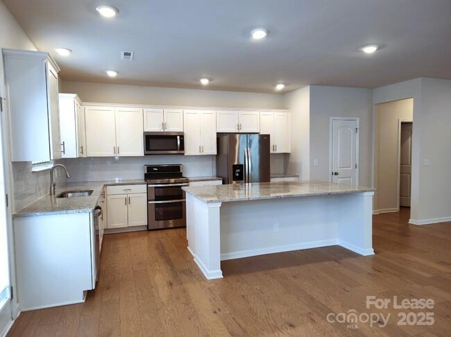 Photo - 3327 Glenn Hope Wy