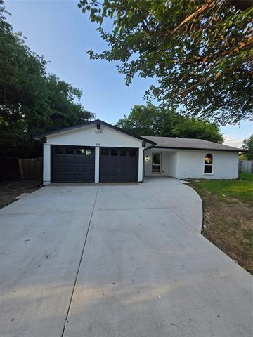 Photo - 715 N Deerfield Cir