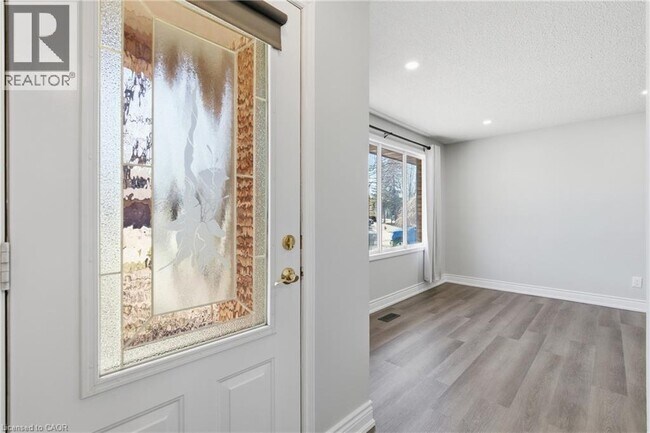 Photo - 577 Tuscarora Dr