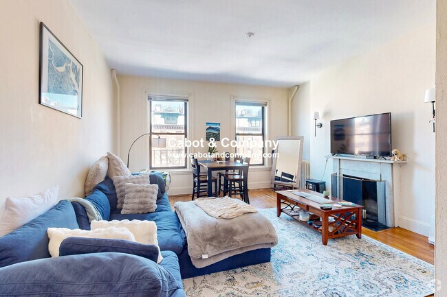 Building Photo - 231 Beacon St Unit 4 Rental
