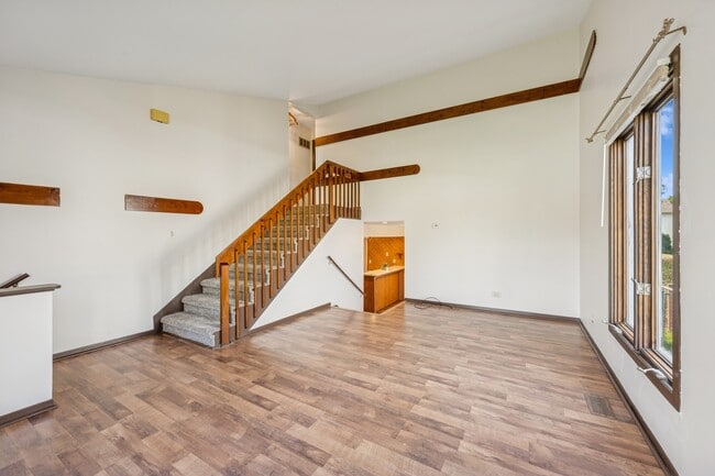 Photo - 366 Manning Dr