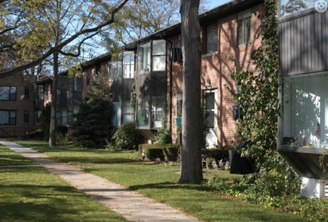 Photo - 666-700 Park Ave W Apartment Unit 1 Bedroom Open