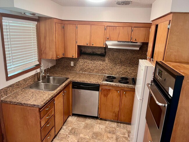 Photo - Single level 2 bed flat meets Midcentury COOL Unidad 7035