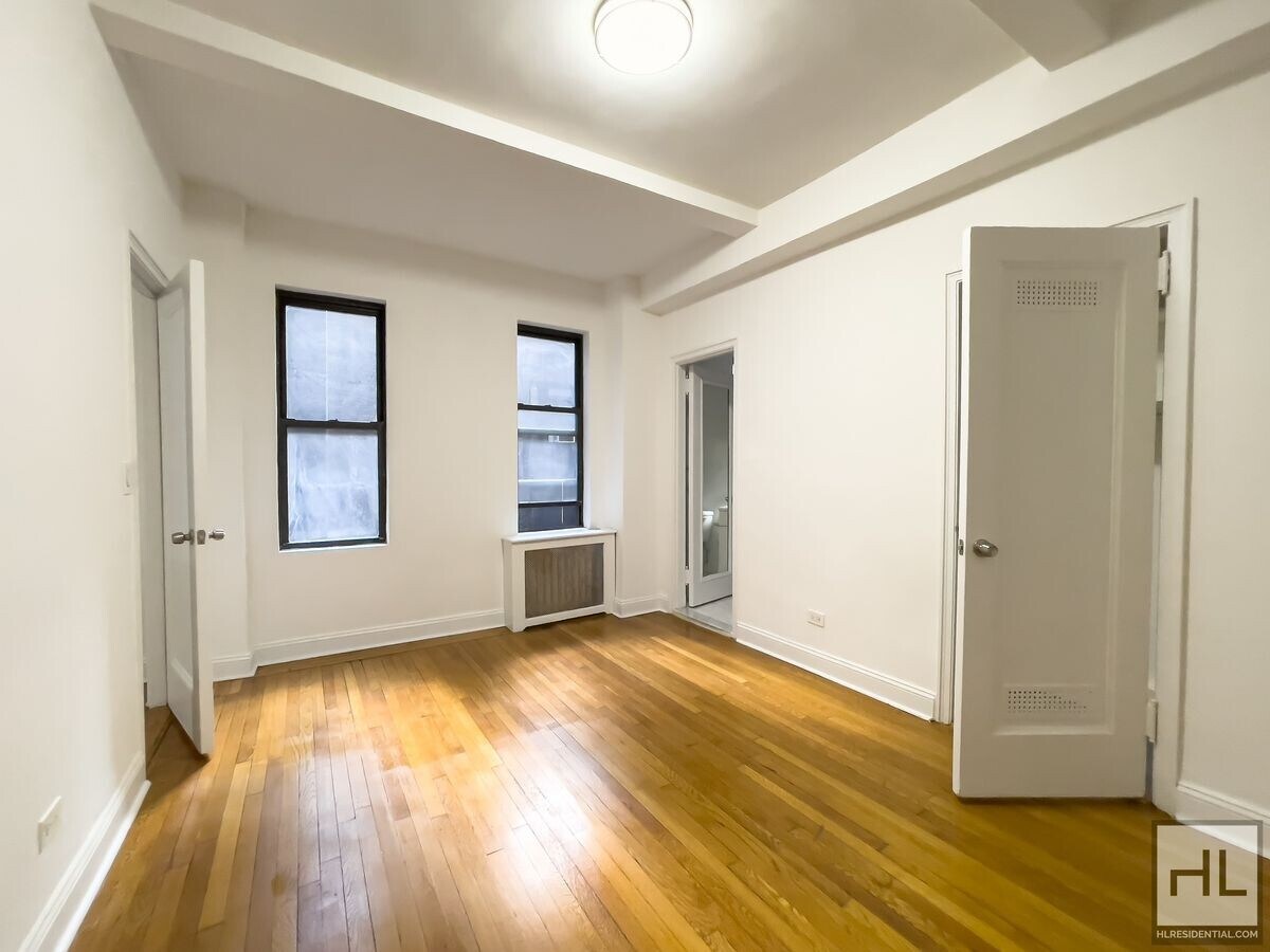 Photo - EAST 46 STREET Unit 4K