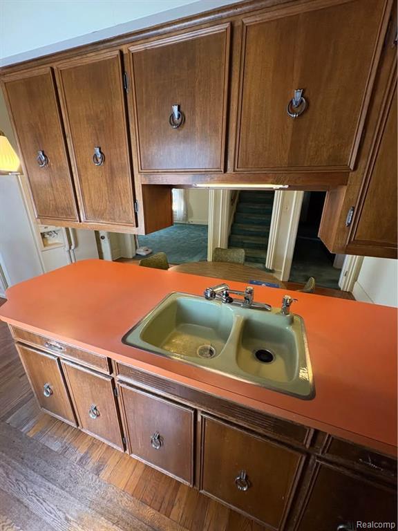 Photo - 426 E 4th St