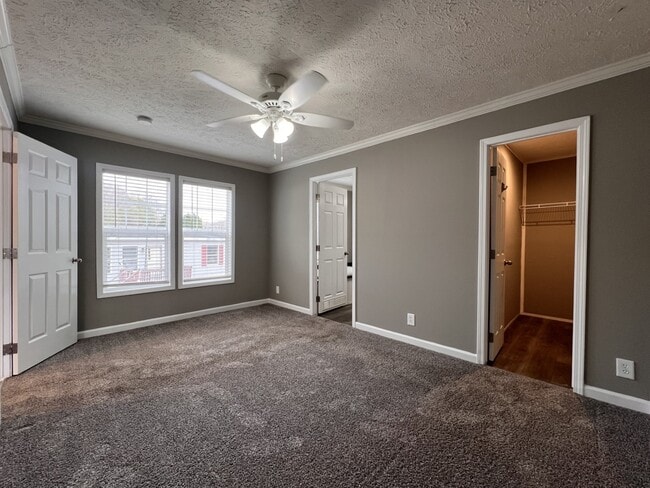 Photo - 146 W Sourwood Dr