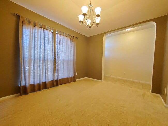 Photo - 6304 Taree Loop