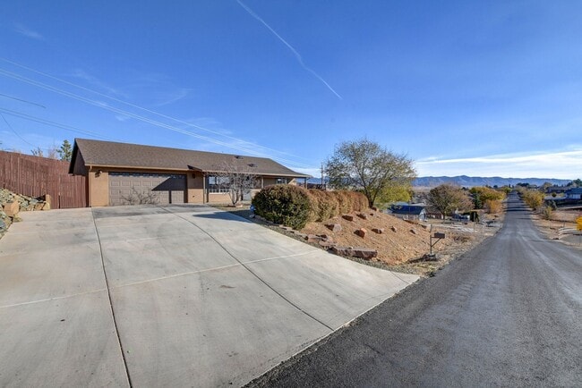 Photo - 8660 E Manley Dr