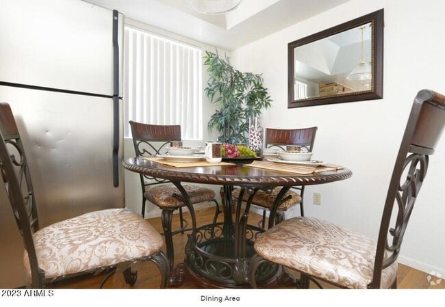 Photo - 5312 E Taylor St Unidad 1 Rental