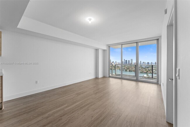 Photo - 16385 Biscayne Blvd Unidad 3120 Rental