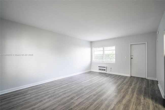 Photo - 460 NE 82nd Terrace Unit 3