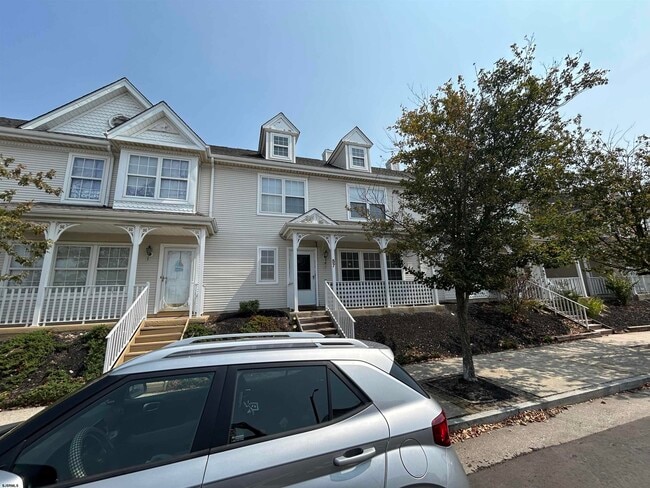 Building Photo - 57 Lighthouse Ct Unit 57