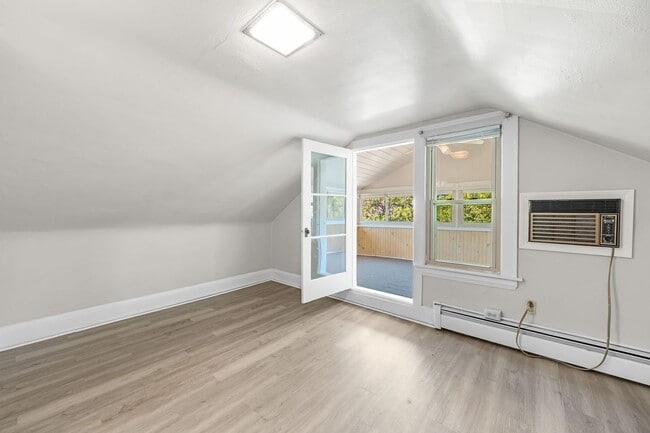Photo - 14724 Clifton Blvd Unit 14724 Clifton Blvd - Loft