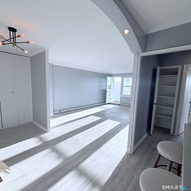 Photo - 30 Glenbrook Rd Unit 10F