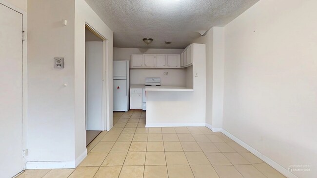 Building Photo - 357 Faneuil St Unit 15