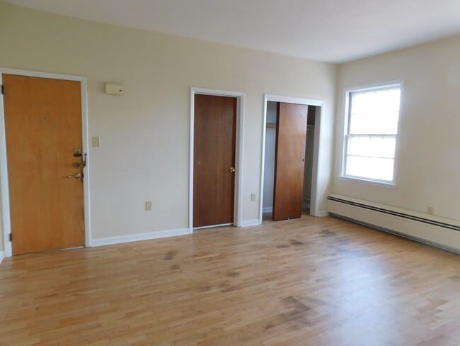 Photo - 113 W Boscawen St Unit #3