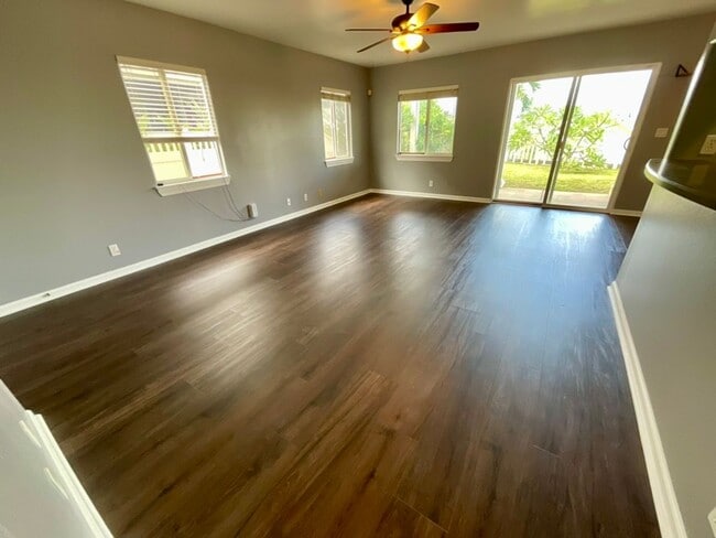 Photo - 4 bedroom, 2.5 bath, Mountain and Ocean Ba...