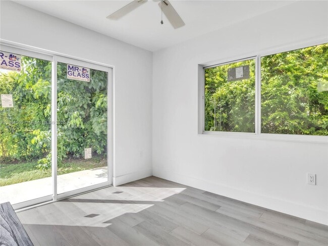 Photo - 10640 SW 96th St