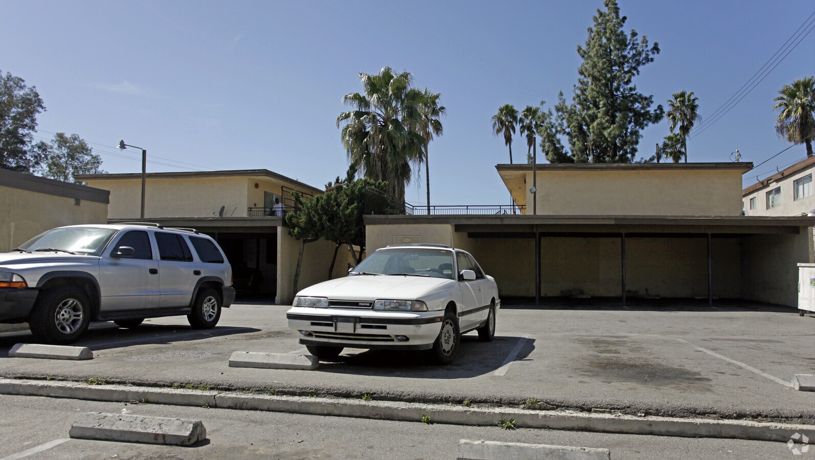 Cedarwood Apartaments - Cedarwood Apartments