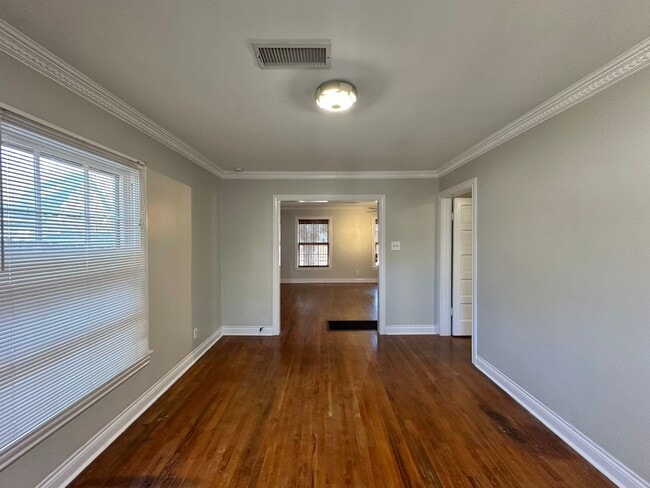 Photo - Charming 3 Bedroom 2 Bath Home in Tyler’s Azalea District!