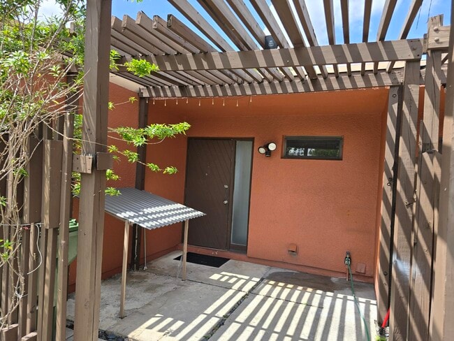 Photo - 10343 Greenhouse Rd