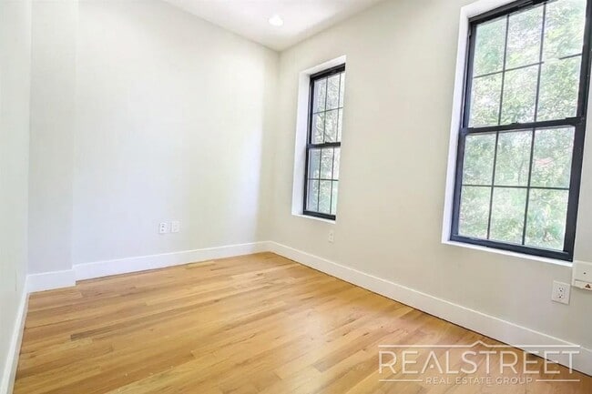 Photo - Greene Avenue Unit 3R