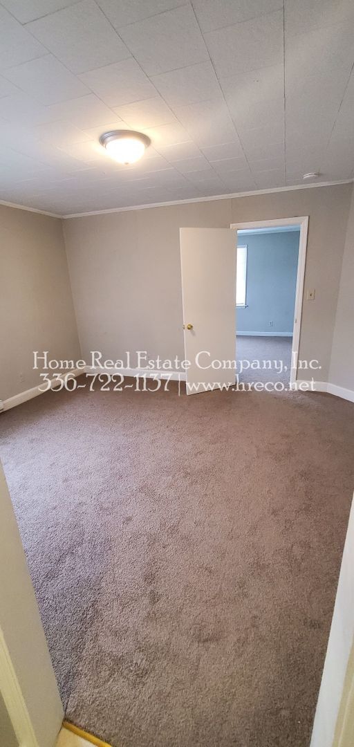 Photo - 838 Gray Ave NE Unidad 838