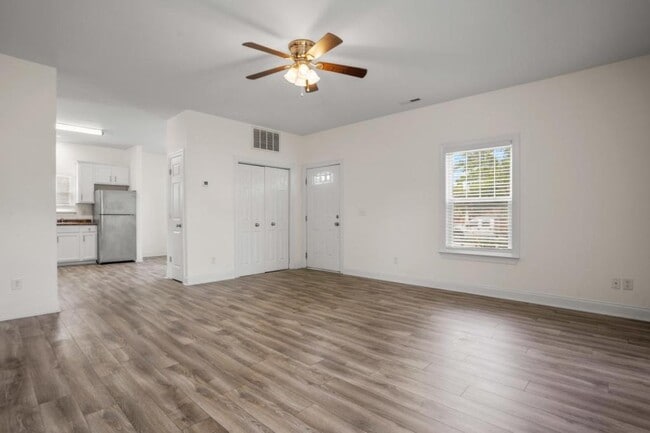 Photo - 2926 Princess Pl Dr