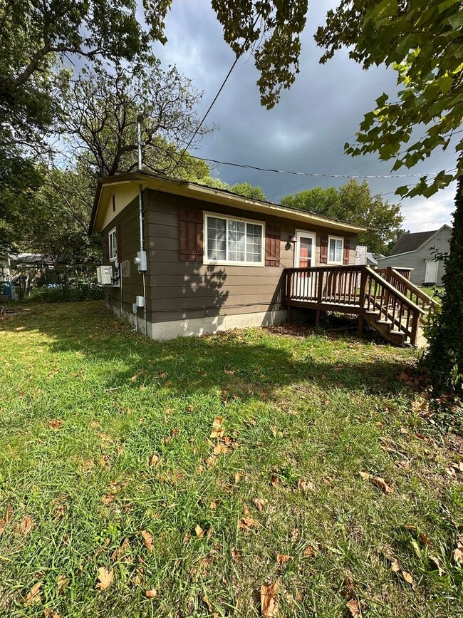 Photo - 313 N Kentucky St