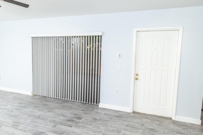 Photo - 7406 74th Way