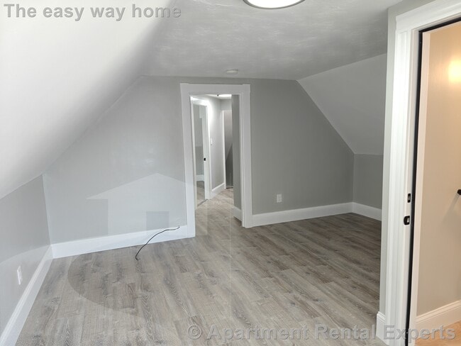 108 Highland Ave Unit 3