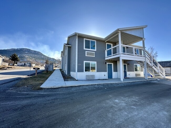 Photo - 1220 Linden St