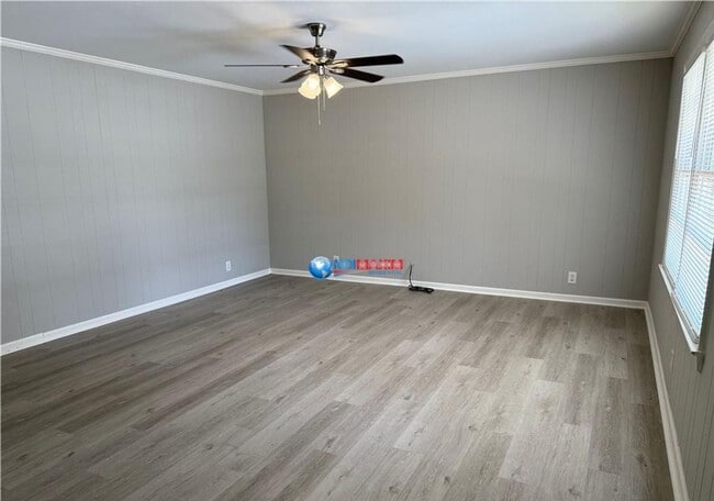 Photo - 1547 Mountain View Cir NW