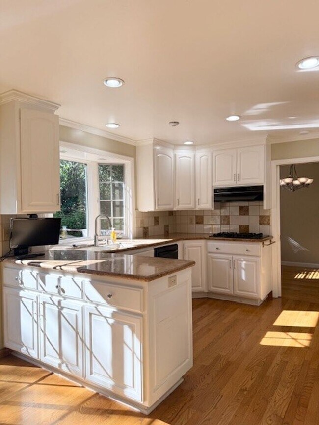 Photo - Beautiful 4 Bedroom 2.5 Bath Home in Montevideo Community