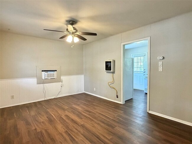 Photo - 1813 Wayne St