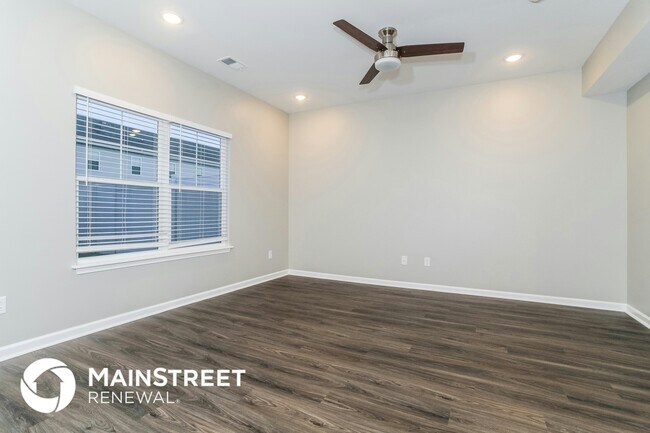 Photo - 2059 N Sarah Dr