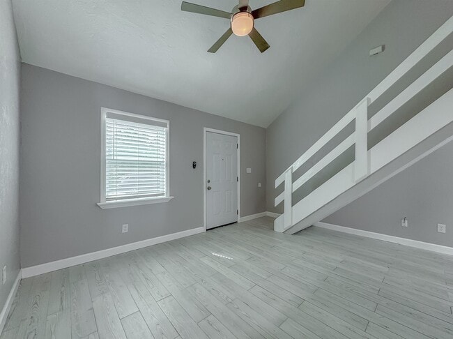 Photo - 934 S Lipona Rd