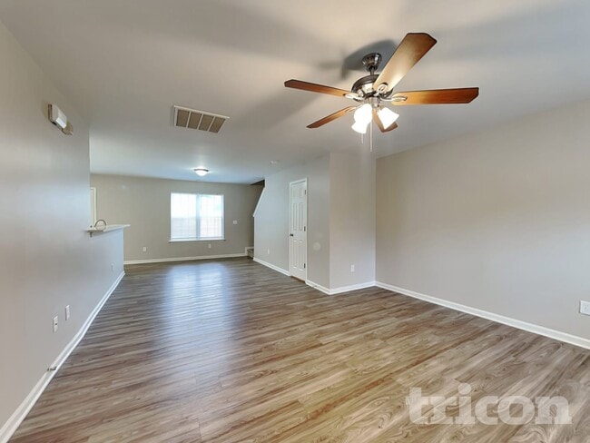 Photo - 9514 Parkridge Dr
